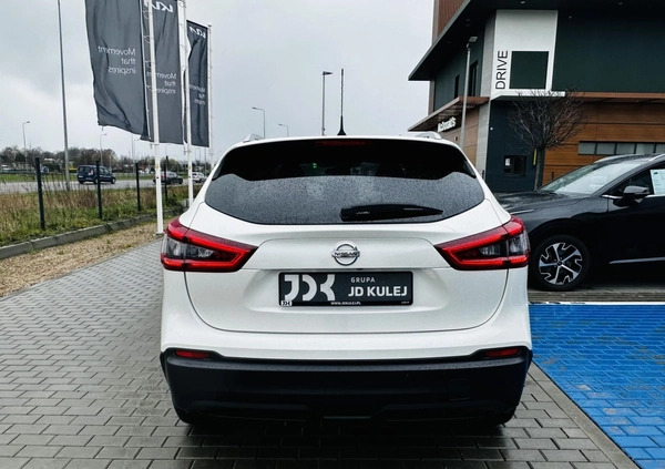 Nissan Qashqai cena 79800 przebieg: 61455, rok produkcji 2019 z Gdańsk małe 211